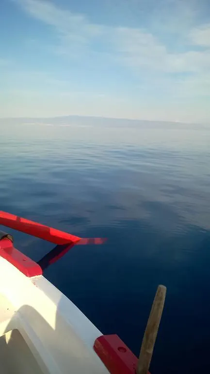 Appartamenti Mantarro Travel And Living サンタ・テレーザ・ディ・リーヴァ 0*,